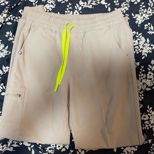 NWOT Figs Slate M/T Zamora Jogger Scrub Pants